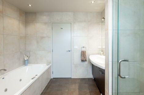 Photo of property in Stapleford Park, 153a Middle Road, Havelock North, 4130