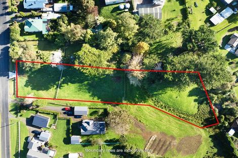 Photo of property in 10 Hull Road, Waiuku, 2123