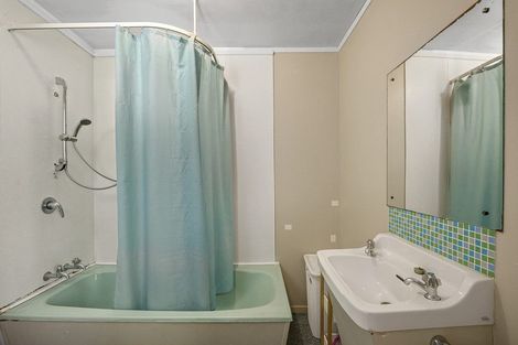 Photo of property in 20a Otanerua Road, Hatfields Beach, Orewa, 0931