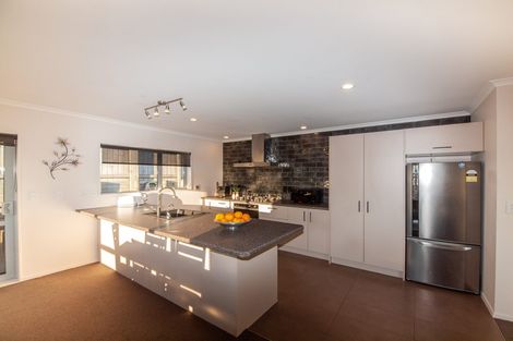 Photo of property in 187 Mark Avenue, Grenada Village, Wellington, 6037