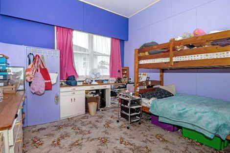 Photo of property in 35 De Lautour Road, Inner Kaiti, Gisborne, 4010