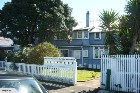 Photo of property in 15 Queens Parade, Devonport, Auckland, 0624