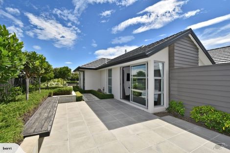 Photo of property in 5 Gosling Crescent, Halswell, Christchurch, 8025