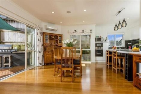 Photo of property in 4 Eastreef Court, Long Bay, Auckland, 0630