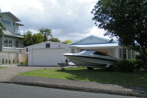 Photo of property in 16 Cameron Street, Takapuna, Auckland, 0622
