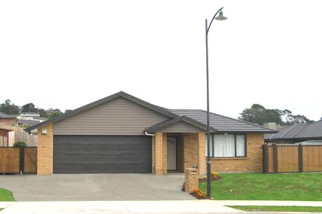 Photo of property in 28 Lake Panorama Drive, Henderson, Auckland, 0612