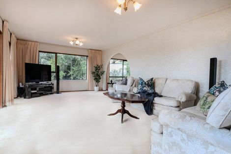 Photo of property in 163 Chelsea View Drive, Chatswood, Auckland, 0626
