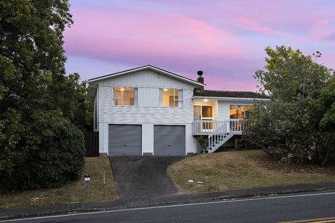 Photo of property in 15 Zita Maria Drive, Massey, Auckland, 0614