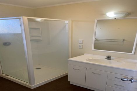 Photo of property in 2/11 Akehurst Avenue, New Lynn, Auckland, 0600