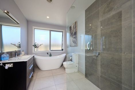 Photo of property in 7 Mcrae Gardens, Kaikoura Flat, Kaikoura, 7371