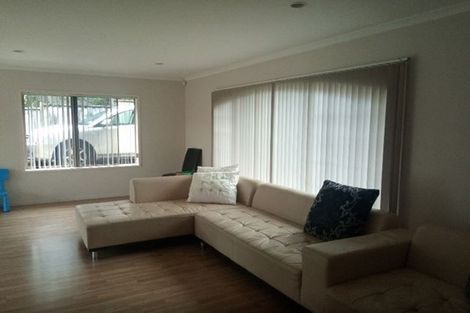 Photo of property in 8 Stellamaris Way, Northpark, Auckland, 2013
