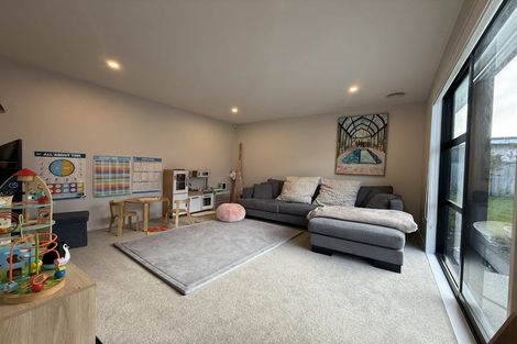 Photo of property in 8 Dynes Road, Rolleston, 7615