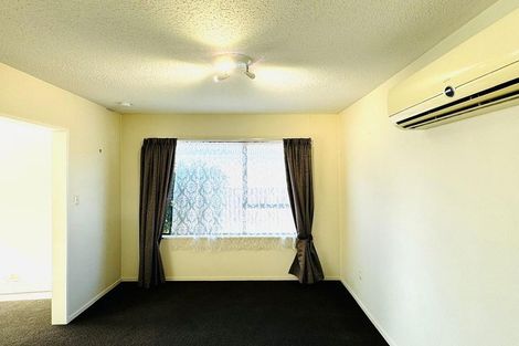 Photo of property in 2/92 North Avon Road, Richmond, Christchurch, 8013