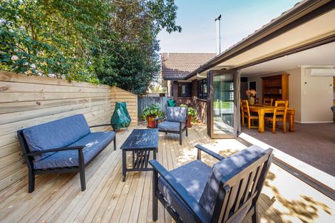 Photo of property in 15 Ashburn Lane, Awapuni, Palmerston North, 4412