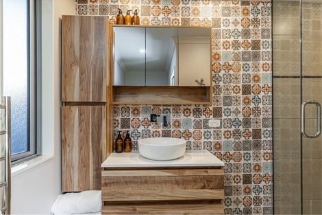 Photo of property in 15 Dillon Street, Blenheim, 7201