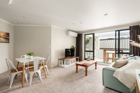 Photo of property in 281 Maunganui Road, Mount Maunganui, 3116