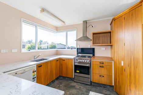 Photo of property in 19 Timaru Road, Waimate, 7924