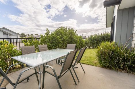 Photo of property in 1 Fontana Street, Papamoa, 3118