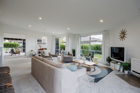 Photo of property in 48 Merlot Drive, Greenmeadows, Napier, 4112
