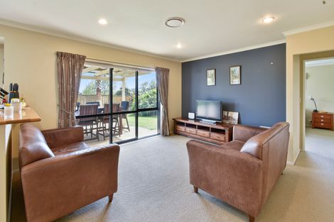 Photo of property in 19 Fergy Crescent, Wattle Downs, Auckland, 2103