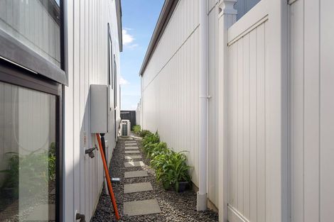 Photo of property in 18 Mata Road, Massey, Auckland, 0614