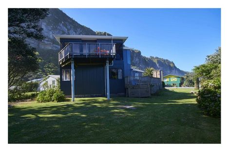 Photo of property in 3 Webb Street, Punakaiki, 7873