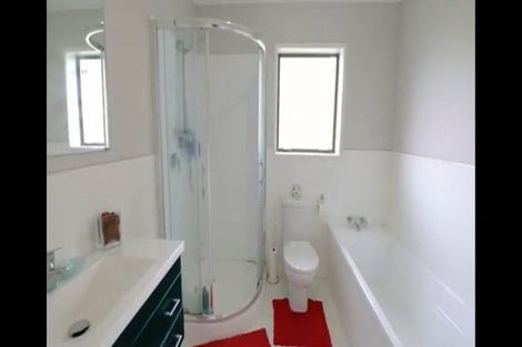 Photo of property in 80a Millbrook Road, Henderson, Auckland, 0612