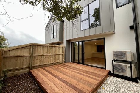 Photo of property in 2/12 Trist Place, Edgeware, Christchurch, 8013
