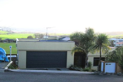 Photo of property in 13 Strata View, Western Heights, Hamilton, 3200