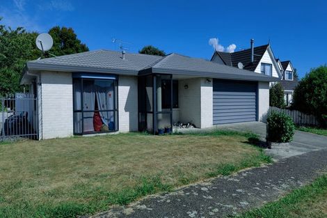Photo of property in 12 Renata Road, Otaki, 5512