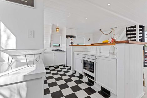 Photo of property in 40 Osprey Drive, Welcome Bay, Tauranga, 3112