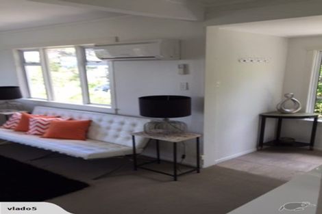 Photo of property in 1/80 Seaview Road, Castor Bay, Auckland, 0620