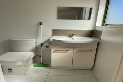 Photo of property in 49 Tawa Road, Kumeu, 0891