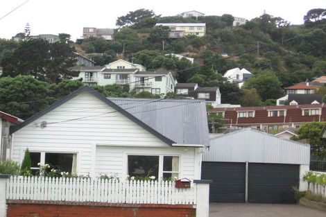 Photo of property in 80-82 Ira Street, Miramar, Wellington, 6022