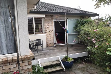 Photo of property in 104 Harmel Road, Glendene, Auckland, 0602