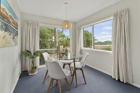 Photo of property in 2 Karaka Street, Otaki Beach, Otaki, 5512