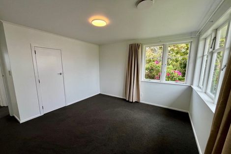 Photo of property in 6 Hurley Place, Kelston, Auckland, 0602