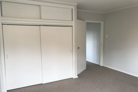 Photo of property in 1/4 Shakespeare Road, Milford, Auckland, 0620