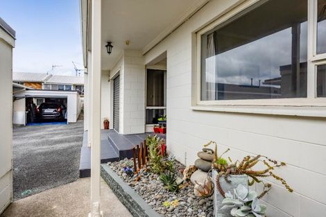 Photo of property in 4/9 Hine Street, New Plymouth, 4310
