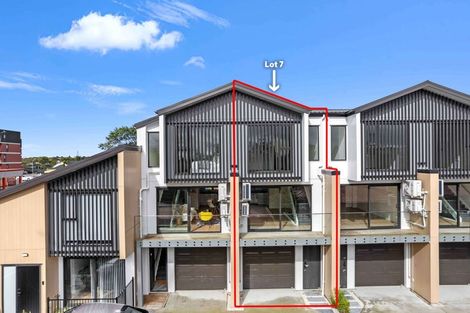 Photo of property in 5/1 Waters Place, New Lynn, Auckland, 0600