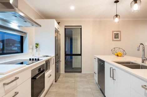 Photo of property in 16 Waghorn Street, Pyes Pa, Tauranga, 3112