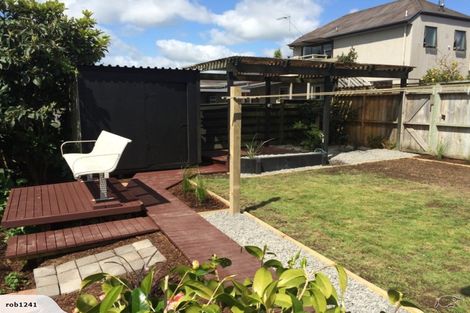 Photo of property in 8 Lynwood Place, Chedworth, Hamilton, 3210