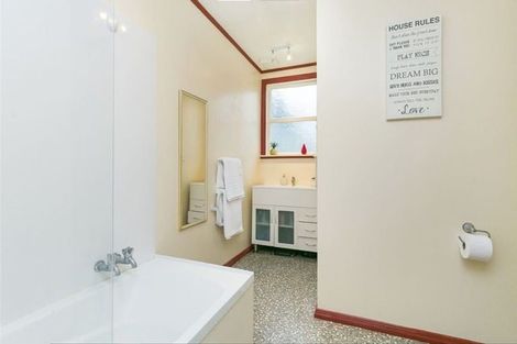 Photo of property in 53 Fraser Avenue, Johnsonville, Wellington, 6037