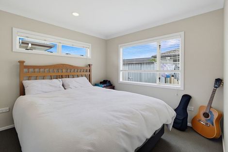 Photo of property in 5 Pania Place, Poraiti, Napier, 4112