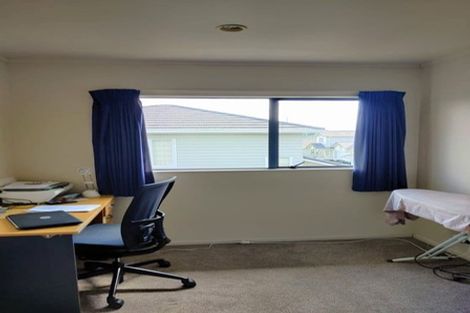 Photo of property in 14 Butia Avenue, Henderson, Auckland, 0612