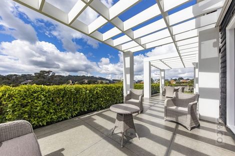 Photo of property in 10 Tauwaka Crescent, Riverhead, 0820