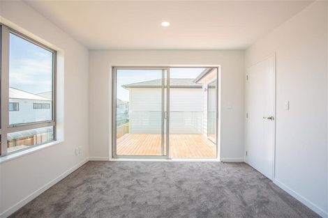 Photo of property in 4 Toanui Road, Hobsonville, Auckland, 0616
