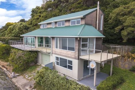 Photo of property in 10a Trevor Terrace, Paremata, Porirua, 5024