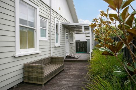 Photo of property in 122 Victoria Street, Cambridge, 3434