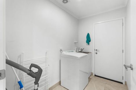 Photo of property in 8 Foden Lane, Halswell, Christchurch, 8025